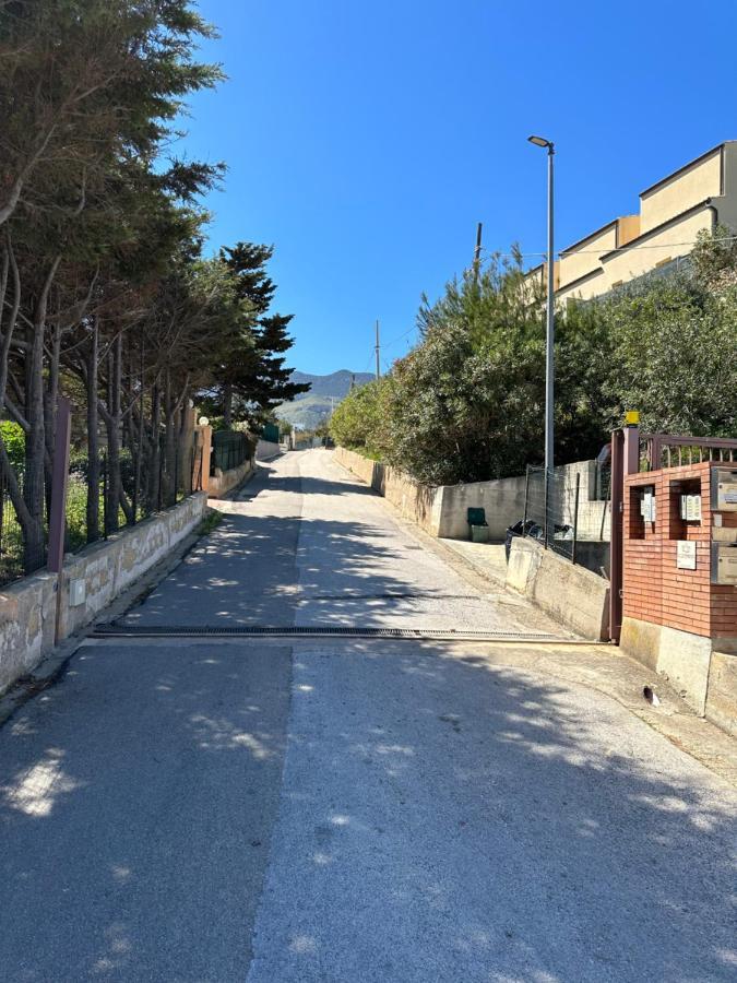 Villa Fiorenza - 100 Mt Dal Mare 卡斯泰拉马莱 外观 照片