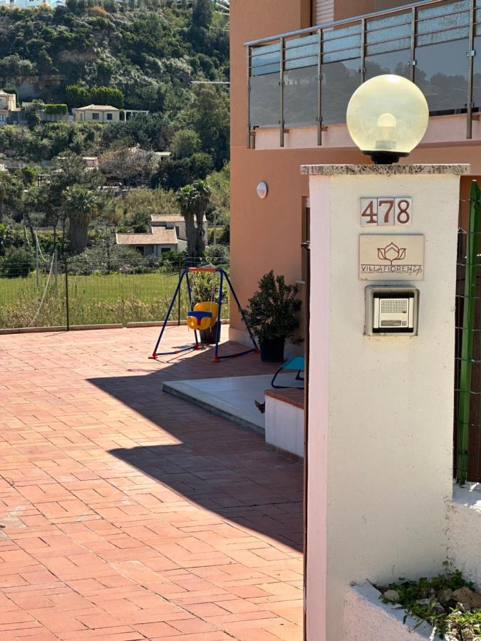 Villa Fiorenza - 100 Mt Dal Mare 卡斯泰拉马莱 外观 照片