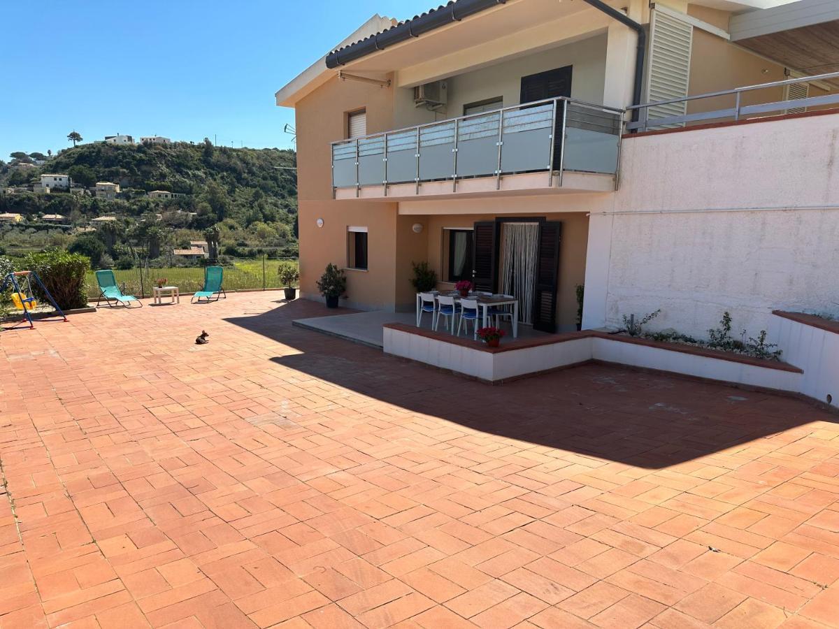 Villa Fiorenza - 100 Mt Dal Mare 卡斯泰拉马莱 外观 照片